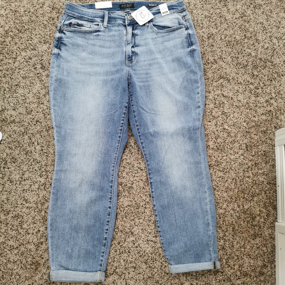 Judy Blue boyfriend jeans size 16 BNWT